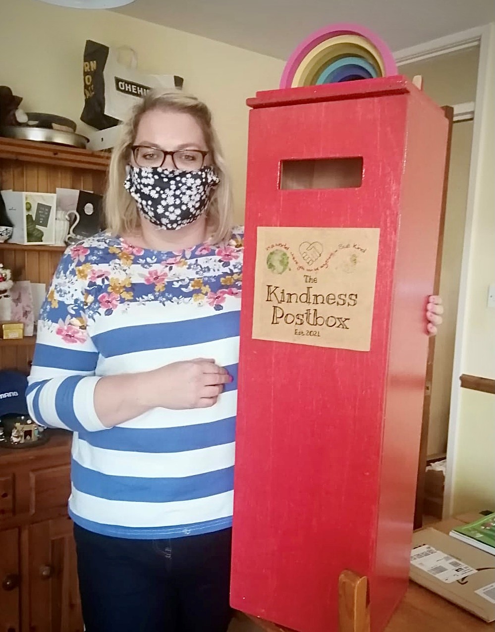 Sarah Visits the Kindness Postbox Enniskillen
